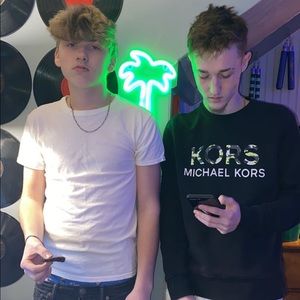 Meet your Posher, Riley